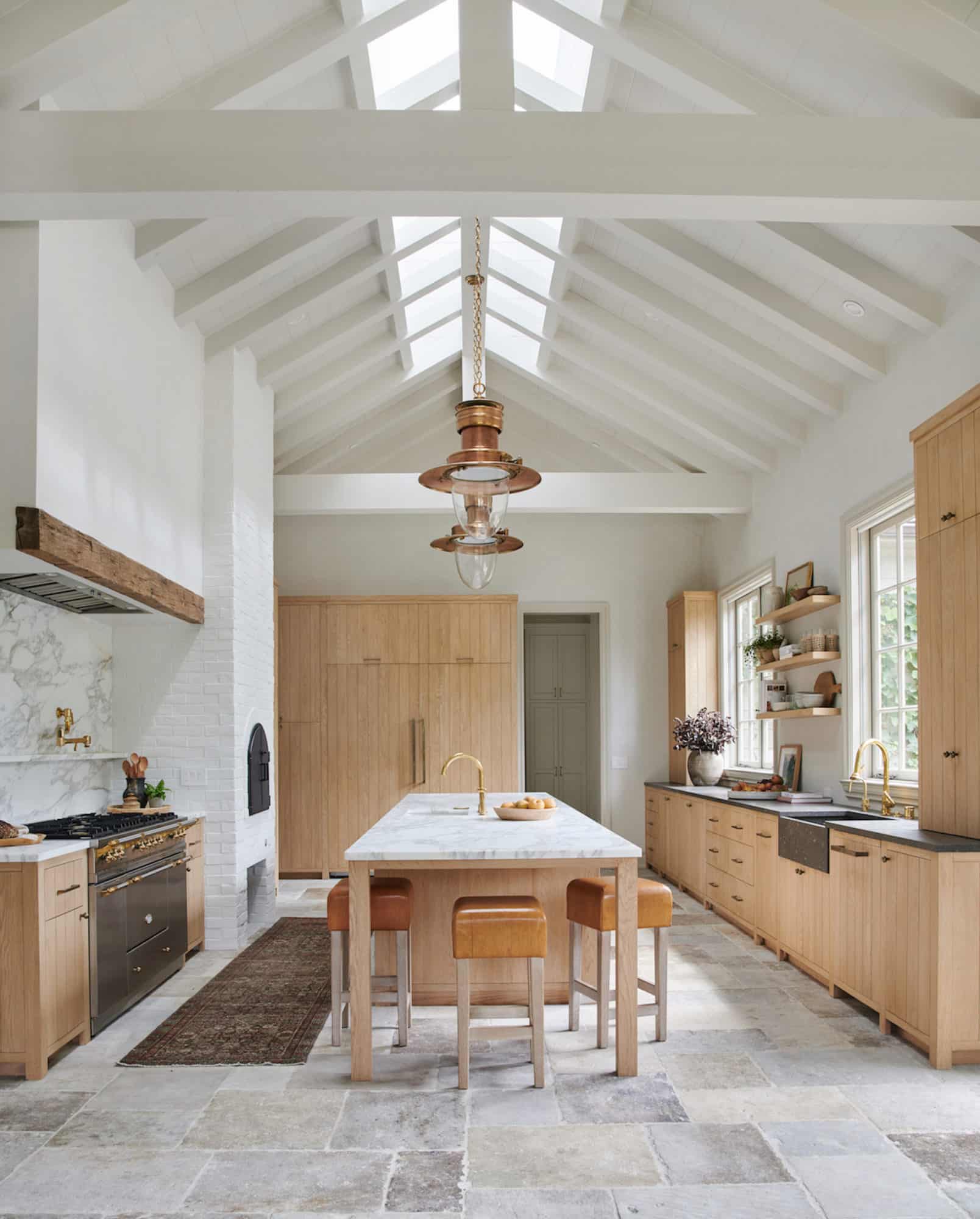 Fall Kitchen Newest: Leather-based-based-based Counter Stools Spherical-Up